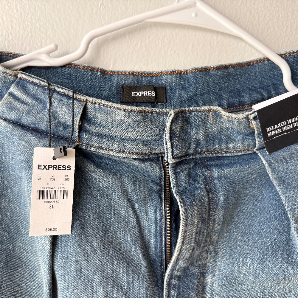 Women’s jeans pant from Express brand